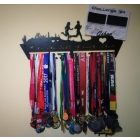 Runner medalholder with pine tree and 1 trifecta holder