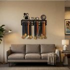 Pole vault medal holder