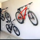 Pedálos fali biciklitartó