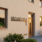 Elegáns utcanévtábla és házszám egyben XXL – alumínium kültéri tábla