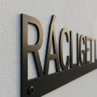 Elegáns utcanévtábla és házszám egyben XXL – alumínium kültéri tábla